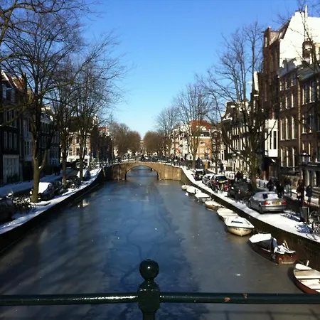 Coho לינה וארוחת בוקר 3*