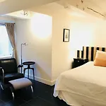 Bed & Breakfast Coho